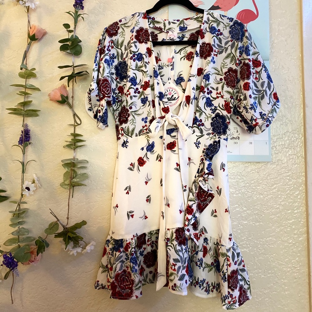 NWT Forever 21 boutique floral wrap dress